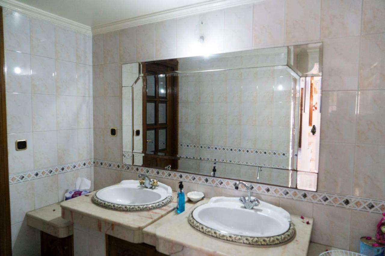 Blue And White House Hotel Anfa-Superieur ภายนอก รูปภาพ